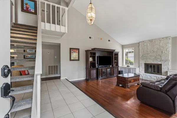 $350,000 | 8117 Mistywood Lane, Unit 9, Memphis, TN 38138