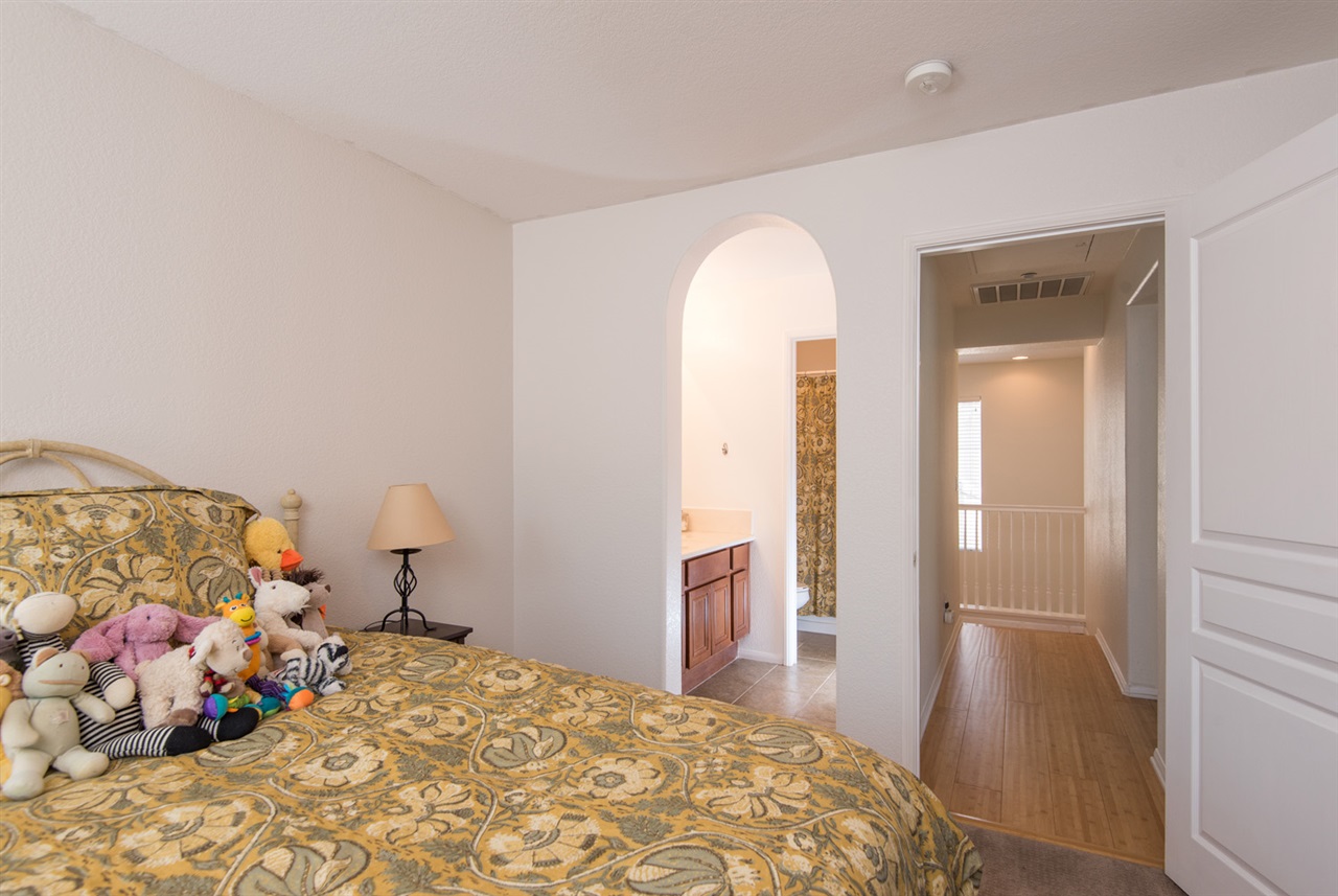 824 Almond Road San Marcos, CA 92078 - Photo 11 of 22 Gallery Image 11