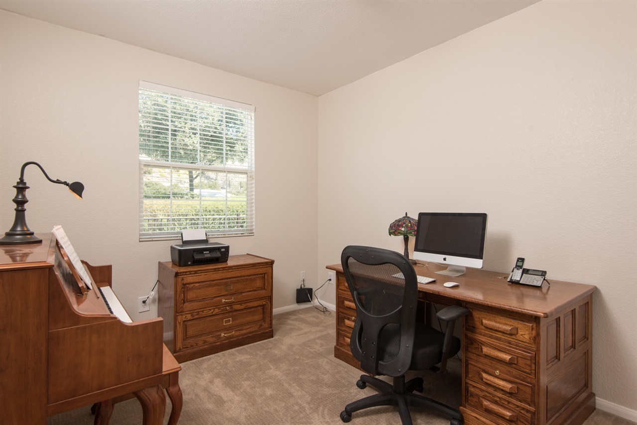 824 Almond Road San Marcos, CA 92078 - Photo 13 of 22 Gallery Image 13