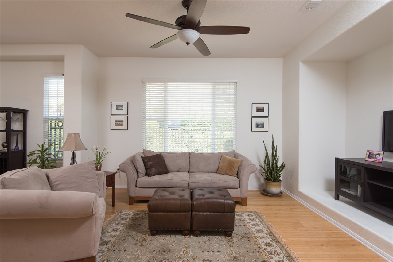 824 Almond Road San Marcos, CA 92078 - Photo 5 of 22 Gallery Image 5
