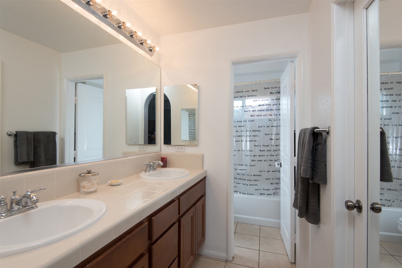 824 Almond Road San Marcos, CA 92078 - Photo 9 of 22 Gallery Image 9