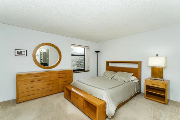 $200,000 | 207 5th Avenue Southwest, Unit 208, Rochester, MN 55902