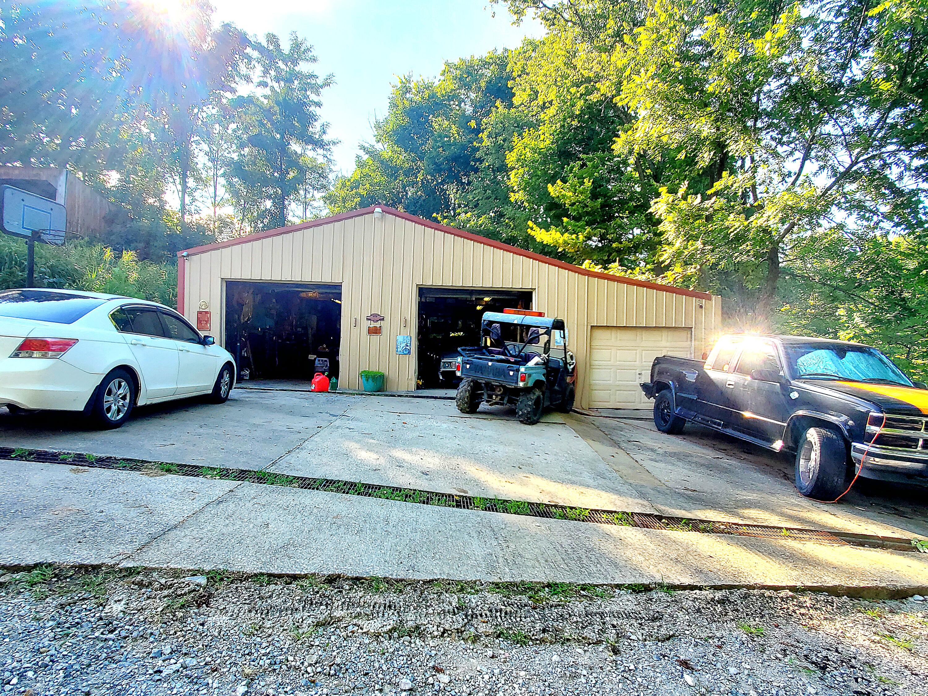 2240 Crowe Ridge Road Winchester, KY 40391 - Photo 18 of 45 20220816_174210
