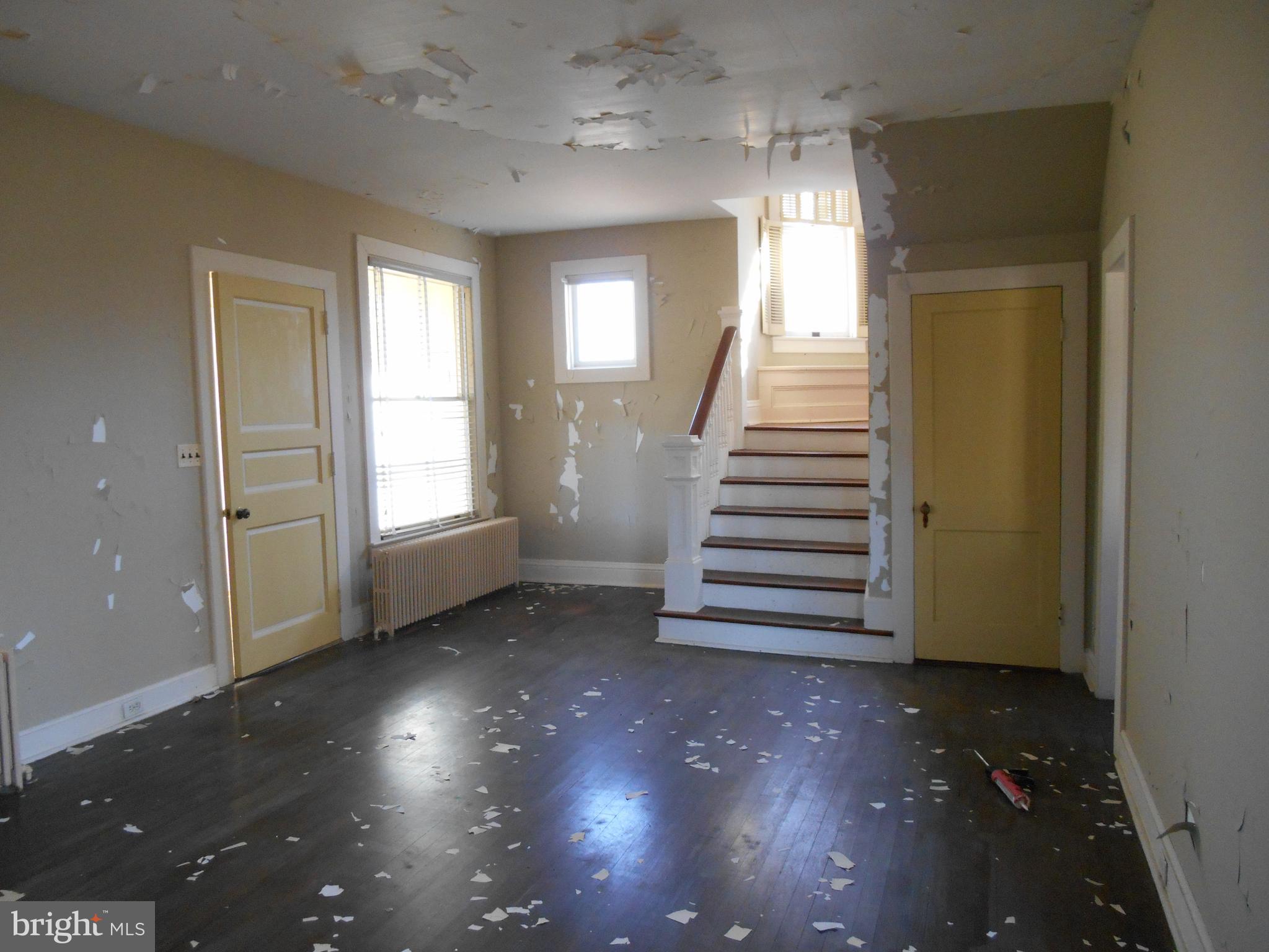 28151 Alms House Road Oxford, MD 21654 - Photo 11 of 30 Living Room