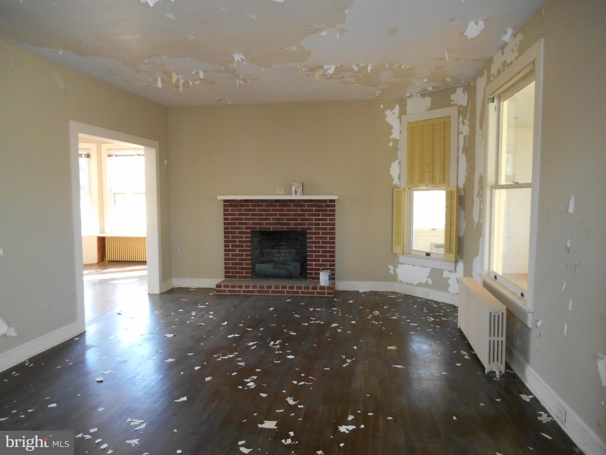 28151 Alms House Road Oxford, MD 21654 - Photo 12 of 30 Living Room