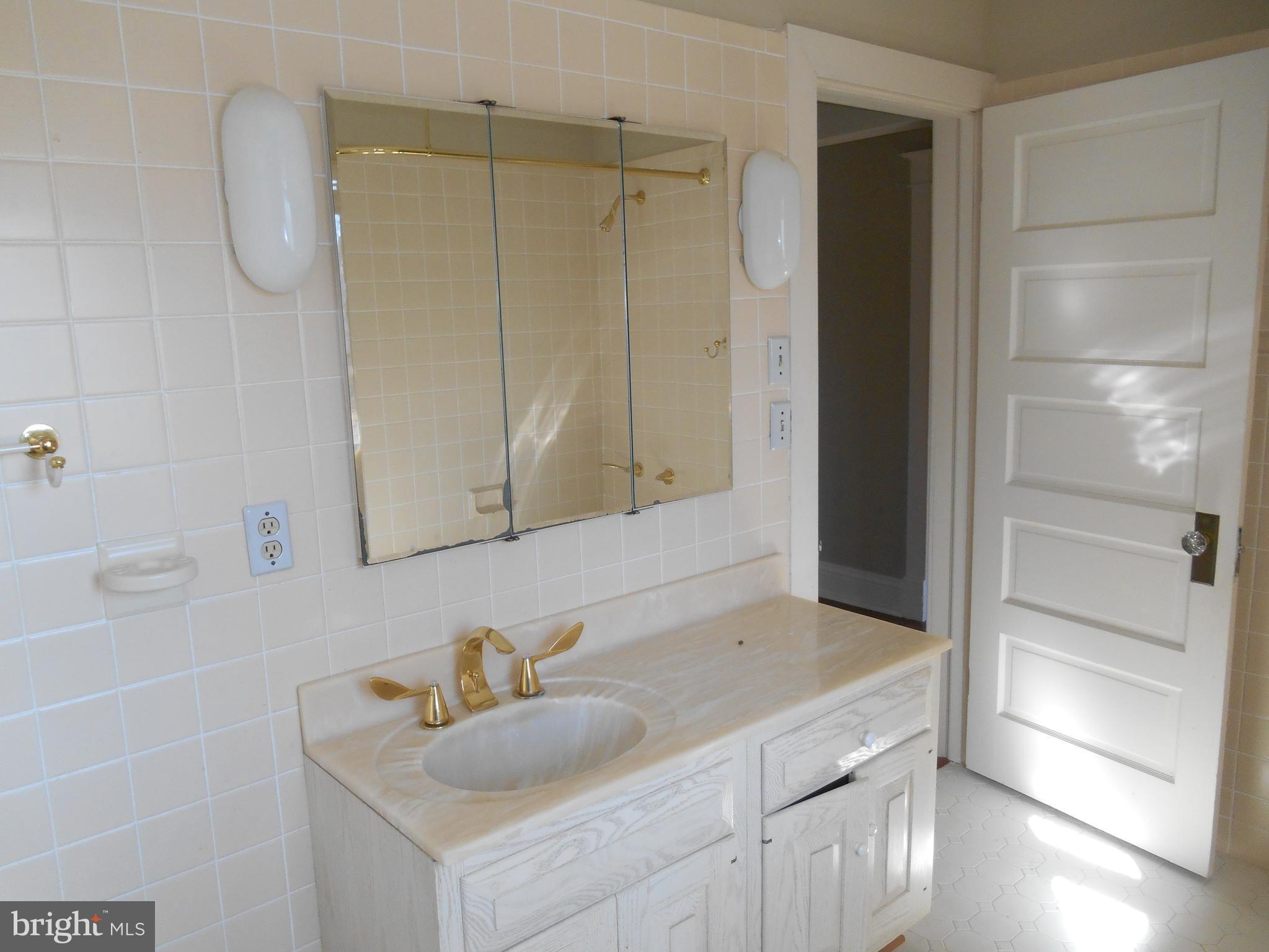 28151 Alms House Road Oxford, MD 21654 - Photo 20 of 30 Bath
