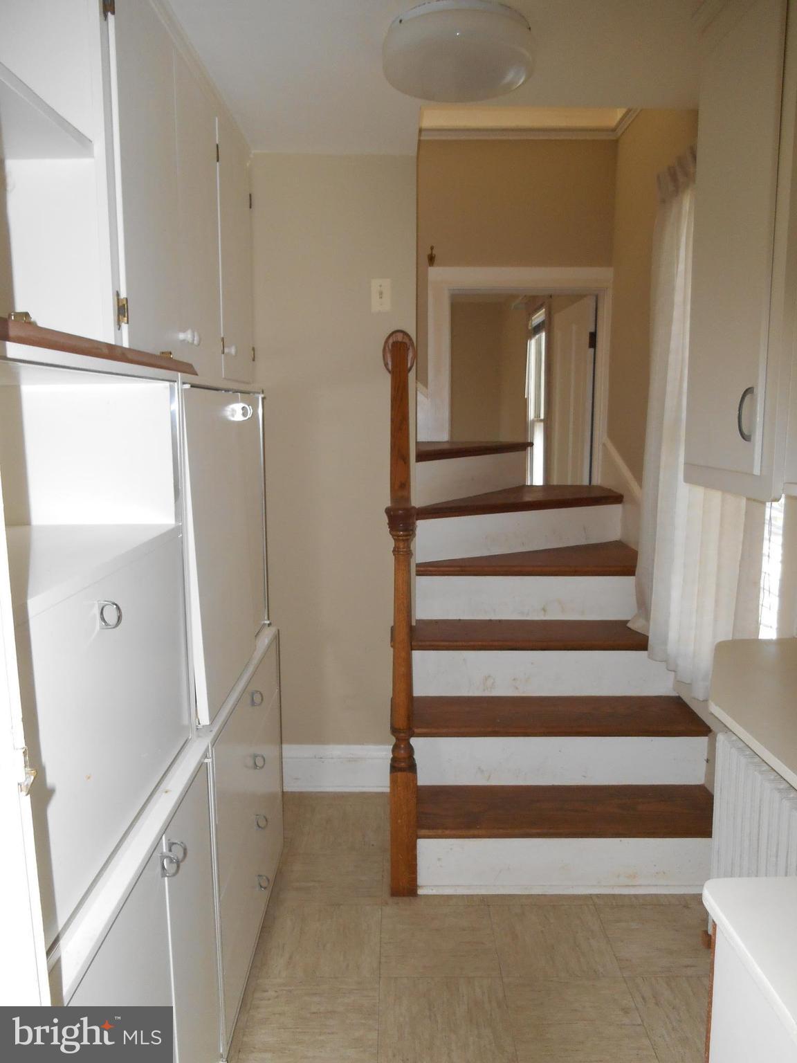 28151 Alms House Road Oxford, MD 21654 - Photo 5 of 30 Stairway to loft room