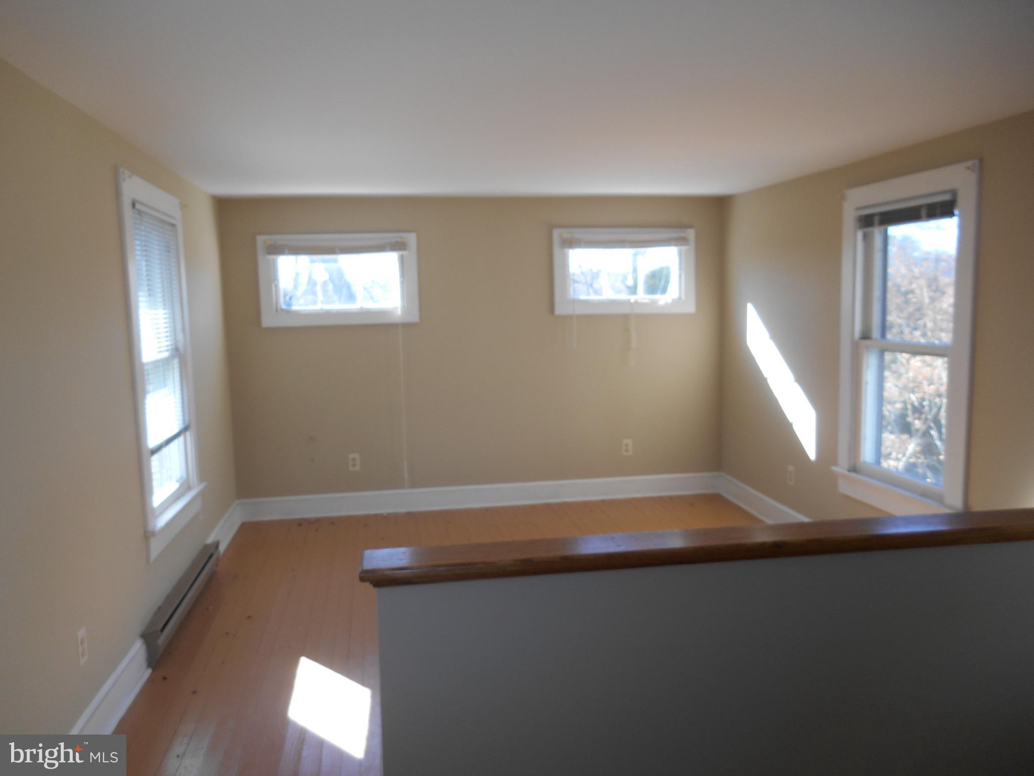 28151 Alms House Road Oxford, MD 21654 - Photo 7 of 30 Loft room