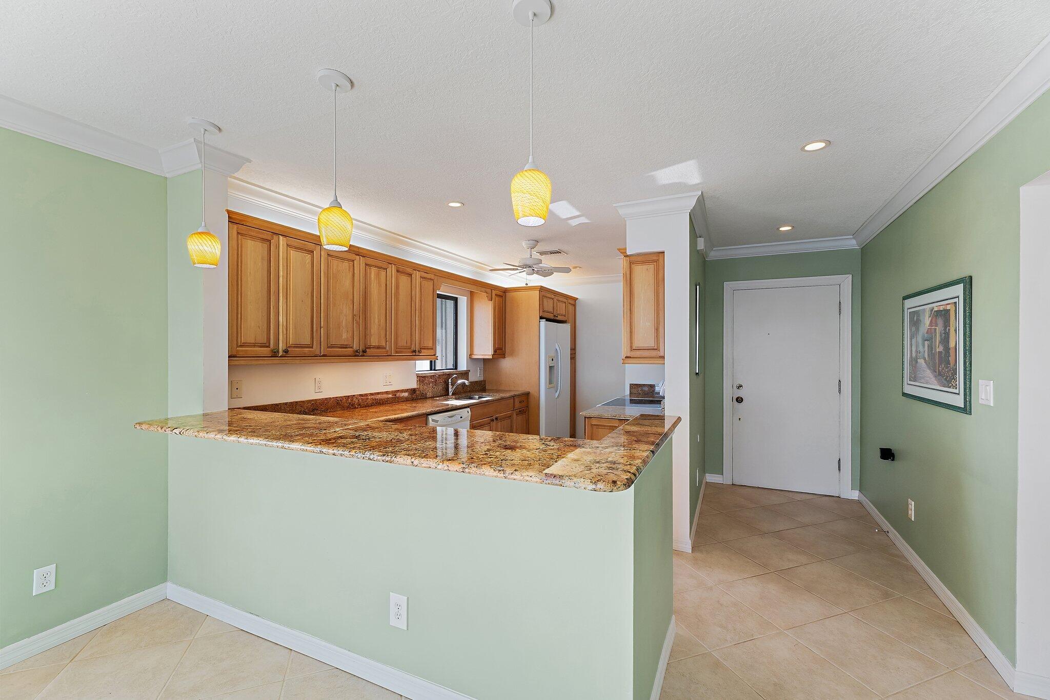 175 Southeast St Lucie Boulevard, Unit E130 Stuart, FL 34996 - Photo 12 of 39 Kitchen