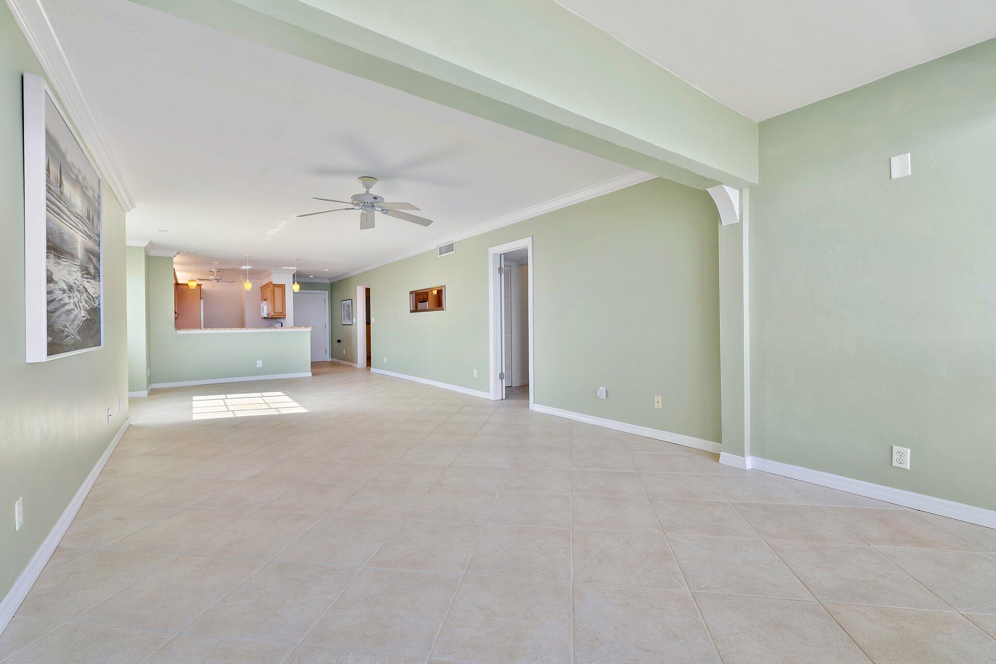 175 Southeast St Lucie Boulevard, Unit E130 Stuart, FL 34996 - Photo 20 of 39 Living Area