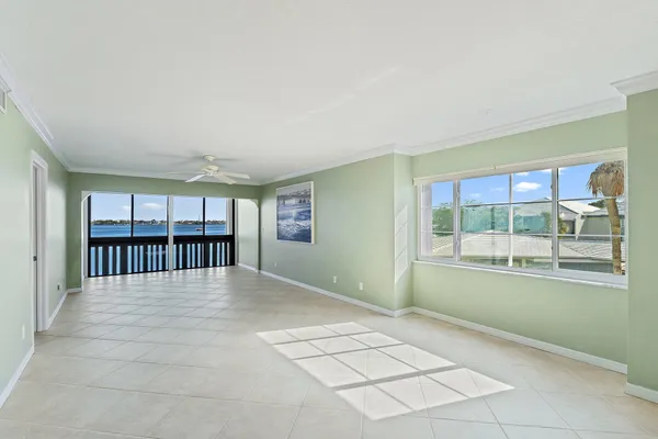$435,000 | 175 Southeast St Lucie Boulevard, Unit E130, Stuart, FL 34996