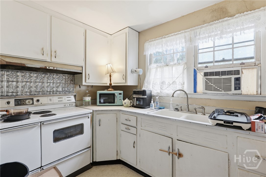 57 Pine Valley Road Savannah, GA 31404 - Photo 13 of 29