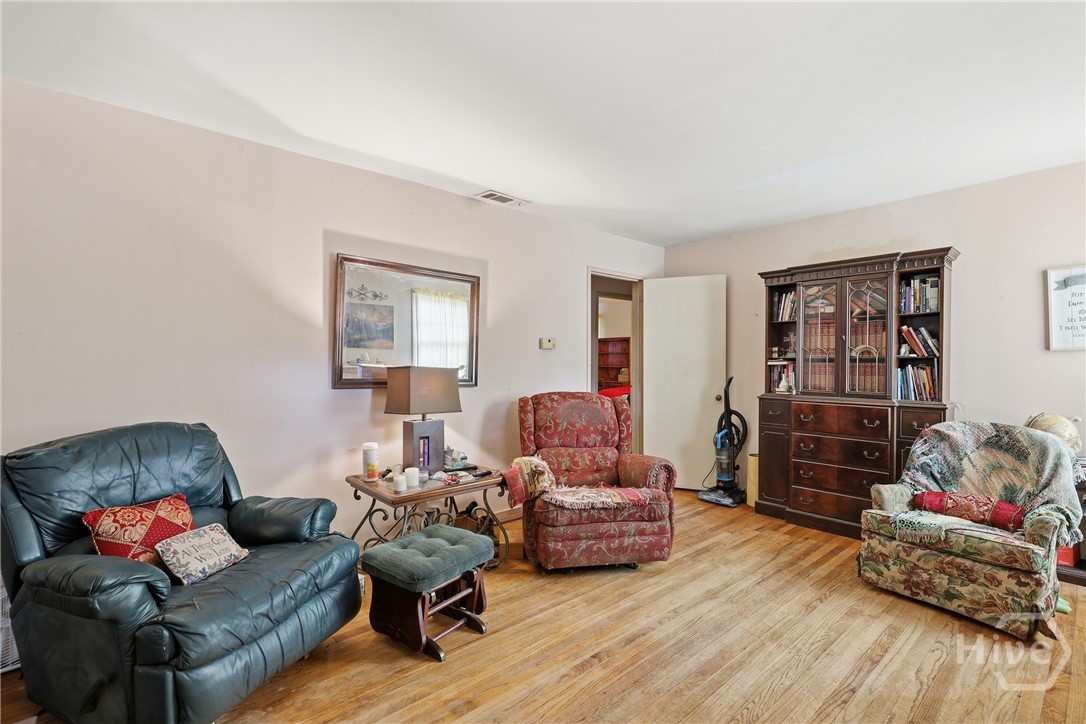 57 Pine Valley Road Savannah, GA 31404 - Photo 6 of 29