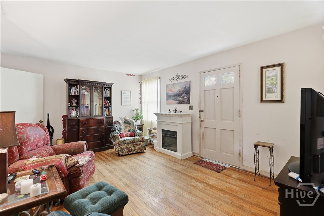 57 Pine Valley Road Savannah, GA 31404 - Photo 7 of 29