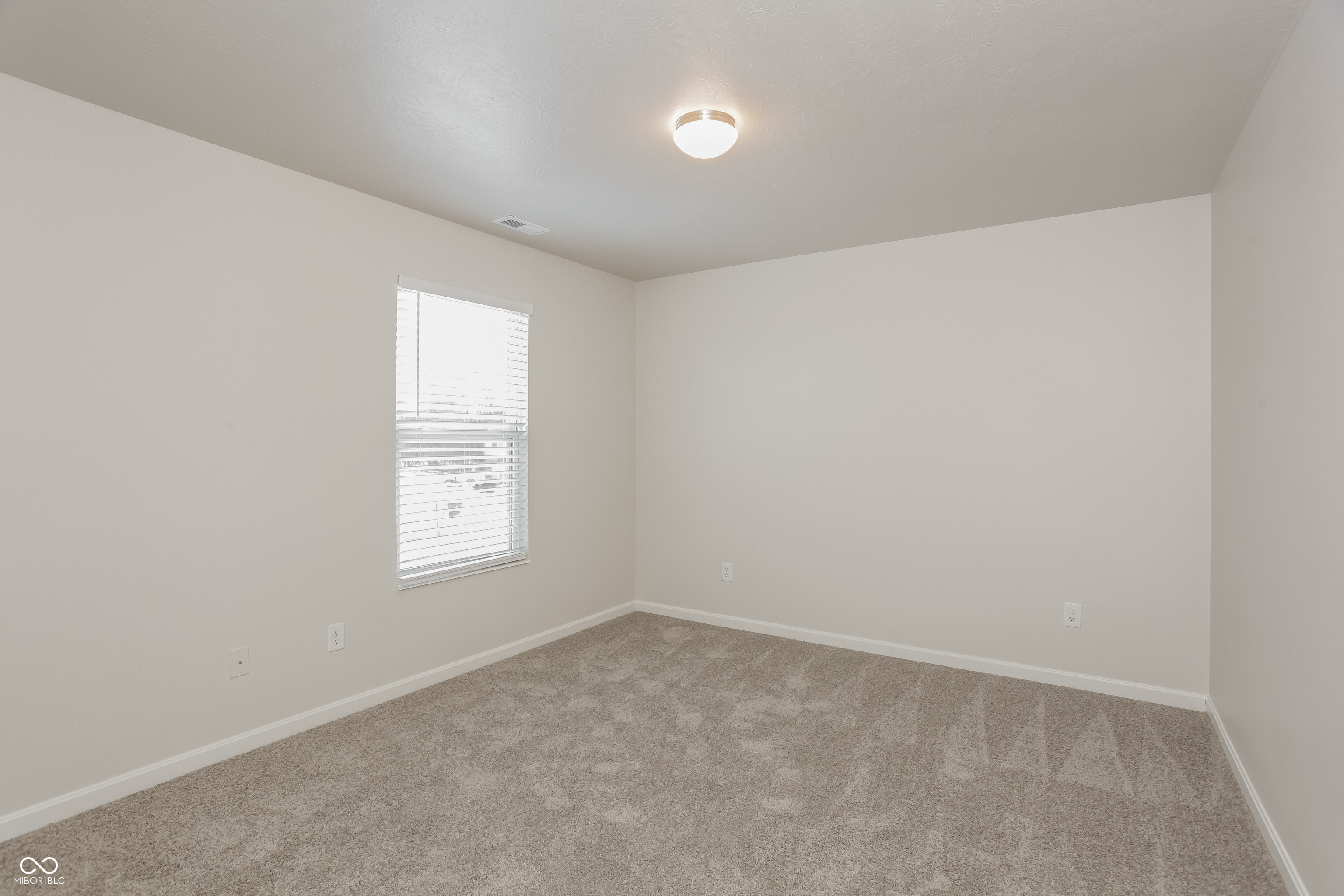 2415 Cabin Hill Road Indianapolis, IN 46229 - Photo 13 of 17