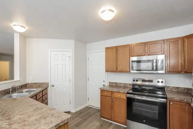 $2,305 | 2415 Cabin Hill Road, Indianapolis, IN 46229