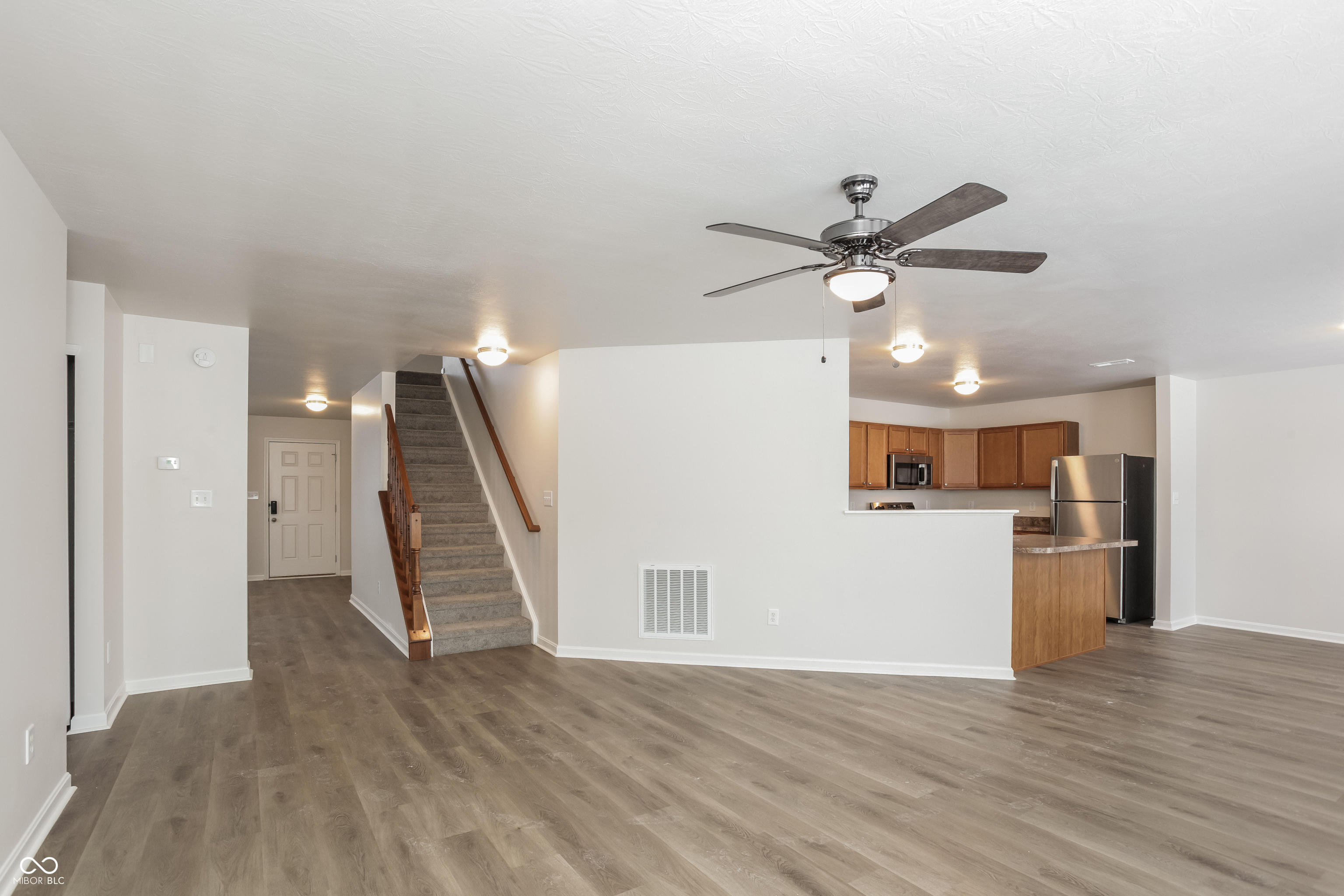 2415 Cabin Hill Road Indianapolis, IN 46229 - Photo 6 of 17