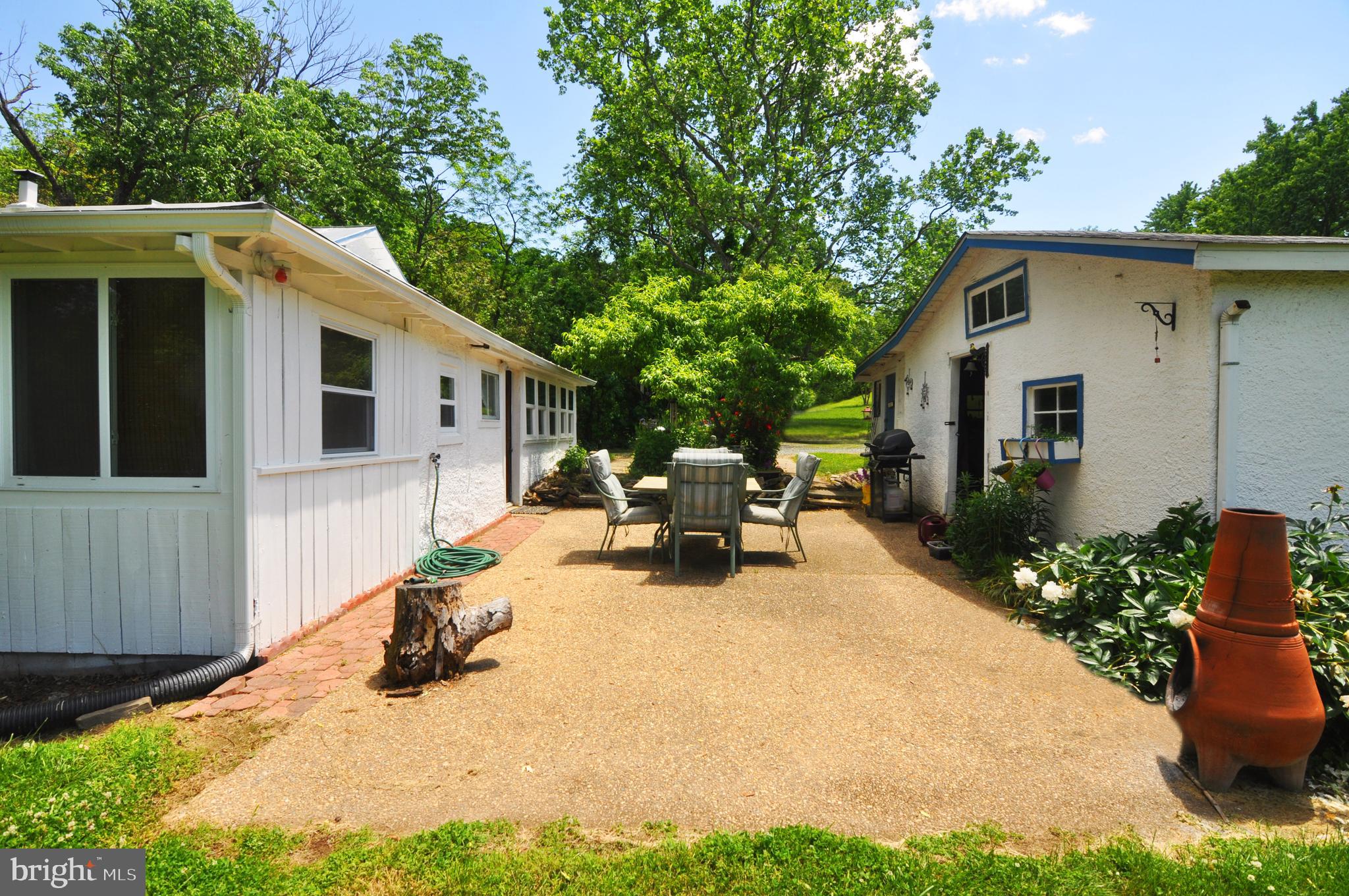 497 Back Mountain Road Winchester, VA 22602 - Photo 12 of 42 Patio