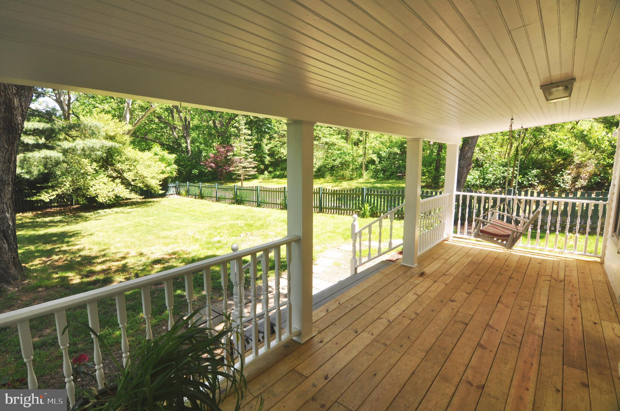 497 Back Mountain Road Winchester, VA 22602 - Photo 9 of 42 Front porch
