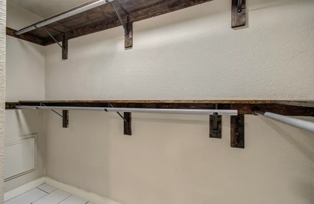 $1,800 | 712 Player Court, Conroe, TX 77302