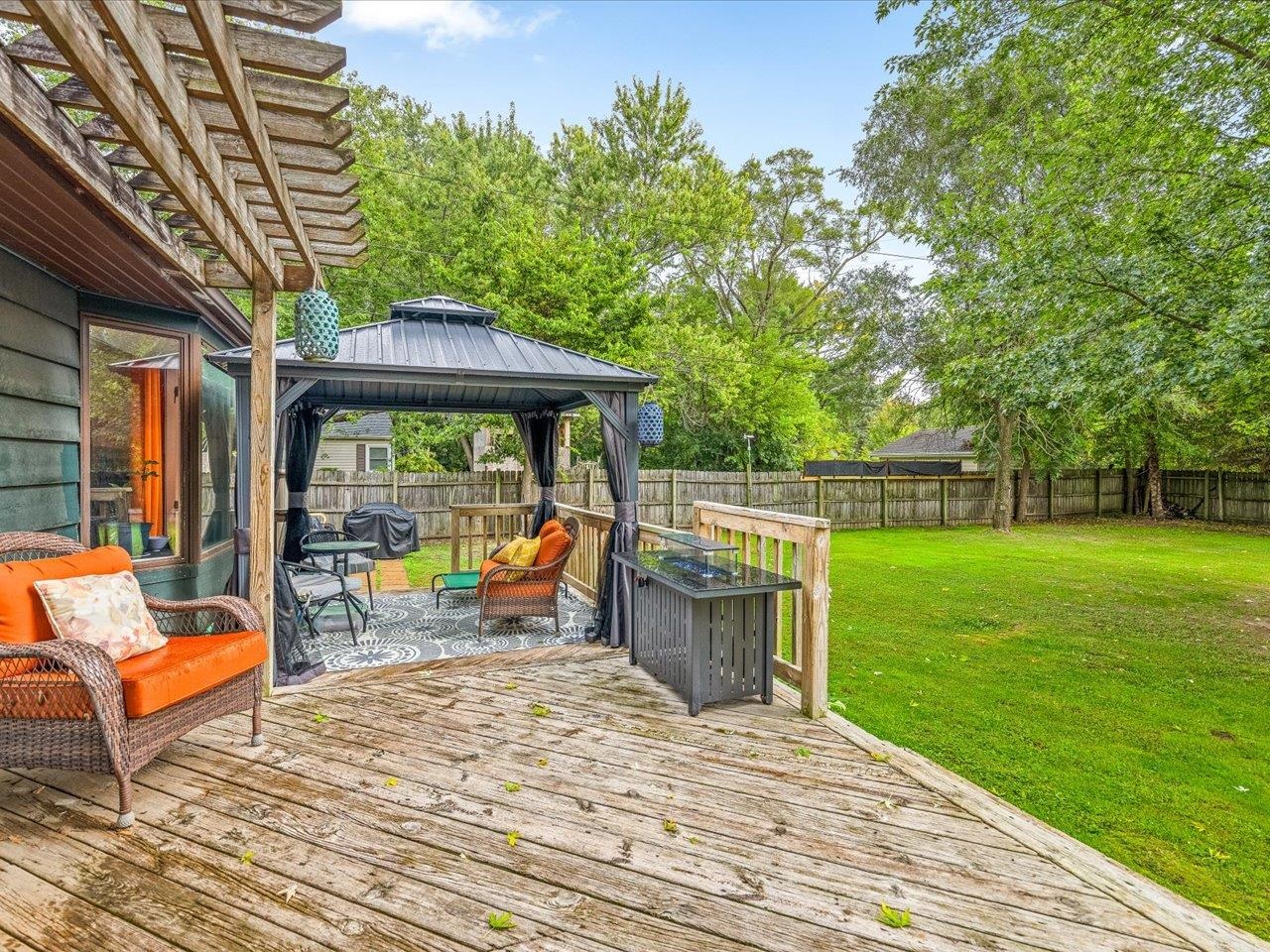 2136 East Ridge Road Beloit, WI 53511 - Photo 26 of 32