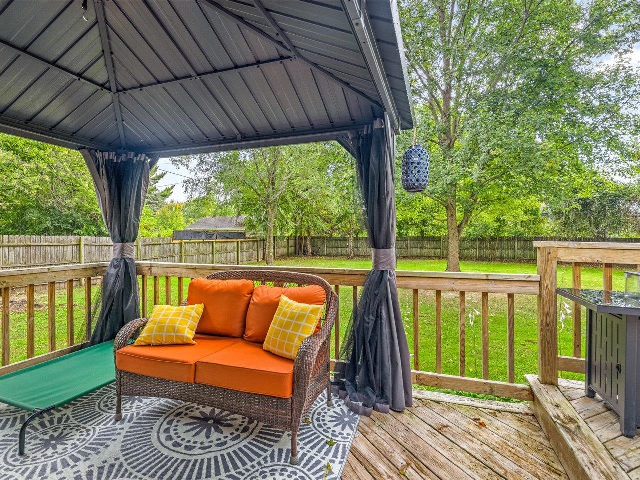 2136 East Ridge Road Beloit, WI 53511 - Photo 27 of 32