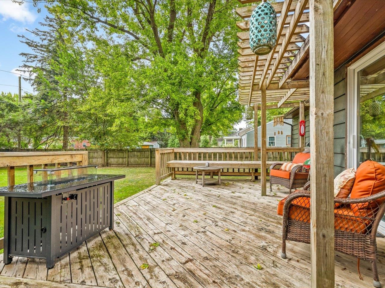 2136 East Ridge Road Beloit, WI 53511 - Photo 28 of 32