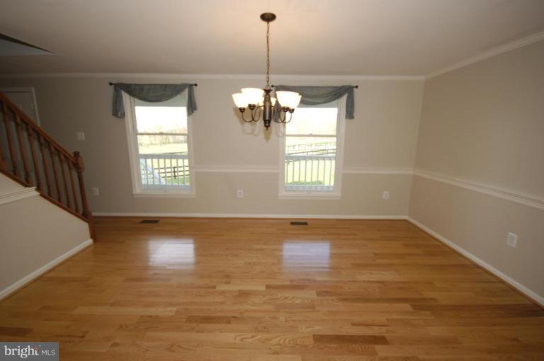 12908 Sagle Road Purcellville, VA 20132 - Photo 7 of 15 Dining Room