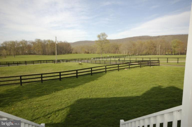 12908 Sagle Road Purcellville, VA 20132 - Photo 10 of 15 Valley View