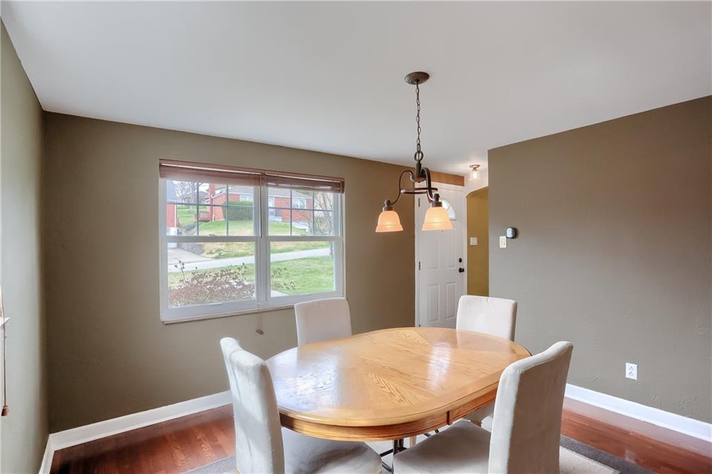 32 Robinhood Road Pittsburgh, PA 15220 - Photo 11 of 28 Gallery Image 11