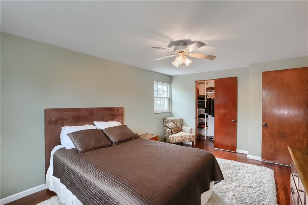 32 Robinhood Road Pittsburgh, PA 15220 - Photo 13 of 28 Gallery Image 13