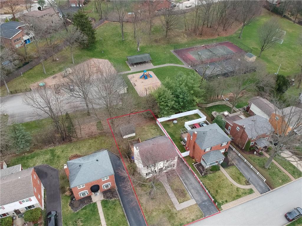 32 Robinhood Road Pittsburgh, PA 15220 - Photo 2 of 28 Gallery Image 2