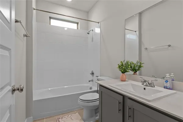 $409,000 | 576 Silver Springs Lane, Lavon, TX 75166