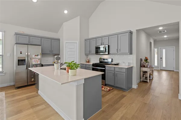 $409,000 | 576 Silver Springs Lane, Lavon, TX 75166