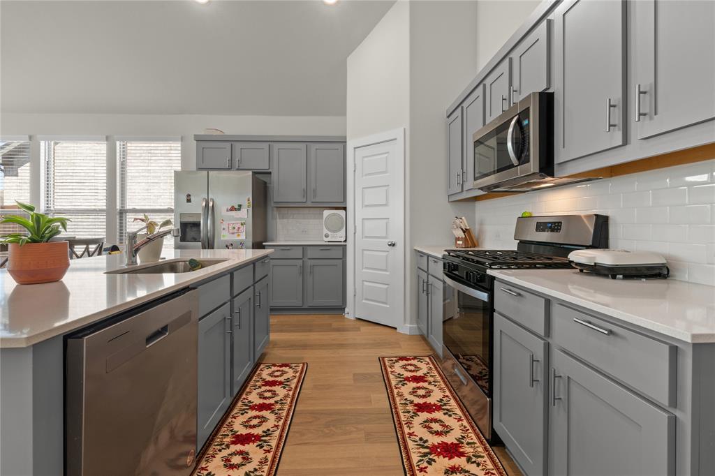 576 Silver Springs Lane Lavon, TX 75166 - Photo 7 of 37