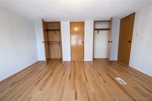 $199,900 | 914 Orchard Street, Mitchell, IN 47446