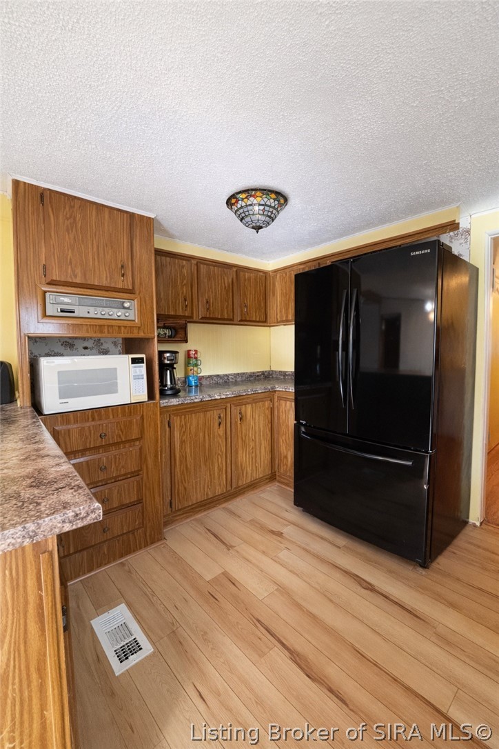 914 Orchard Street Mitchell, IN 47446 - Photo 10 of 24