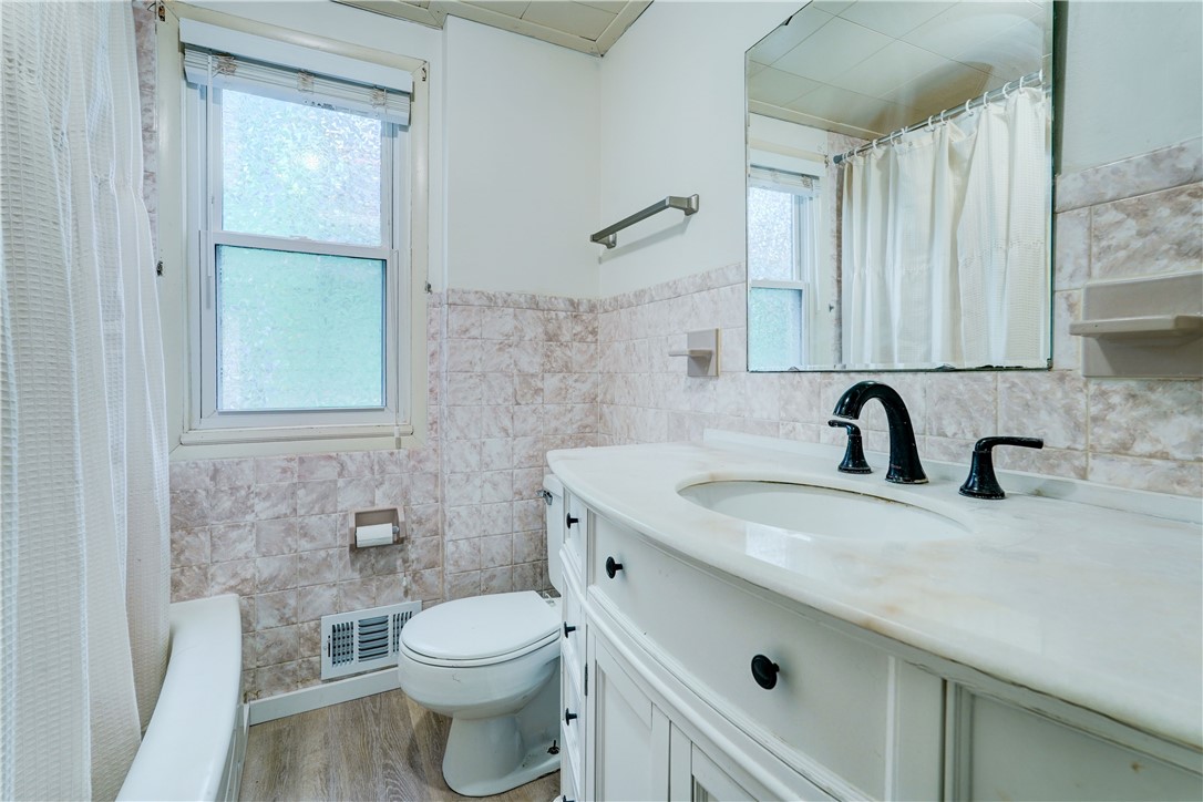 151 Hampden Road Rochester, NY 14610 - Photo 17 of 40