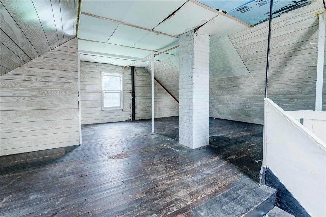 151 Hampden Road Rochester, NY 14610 - Photo 18 of 40