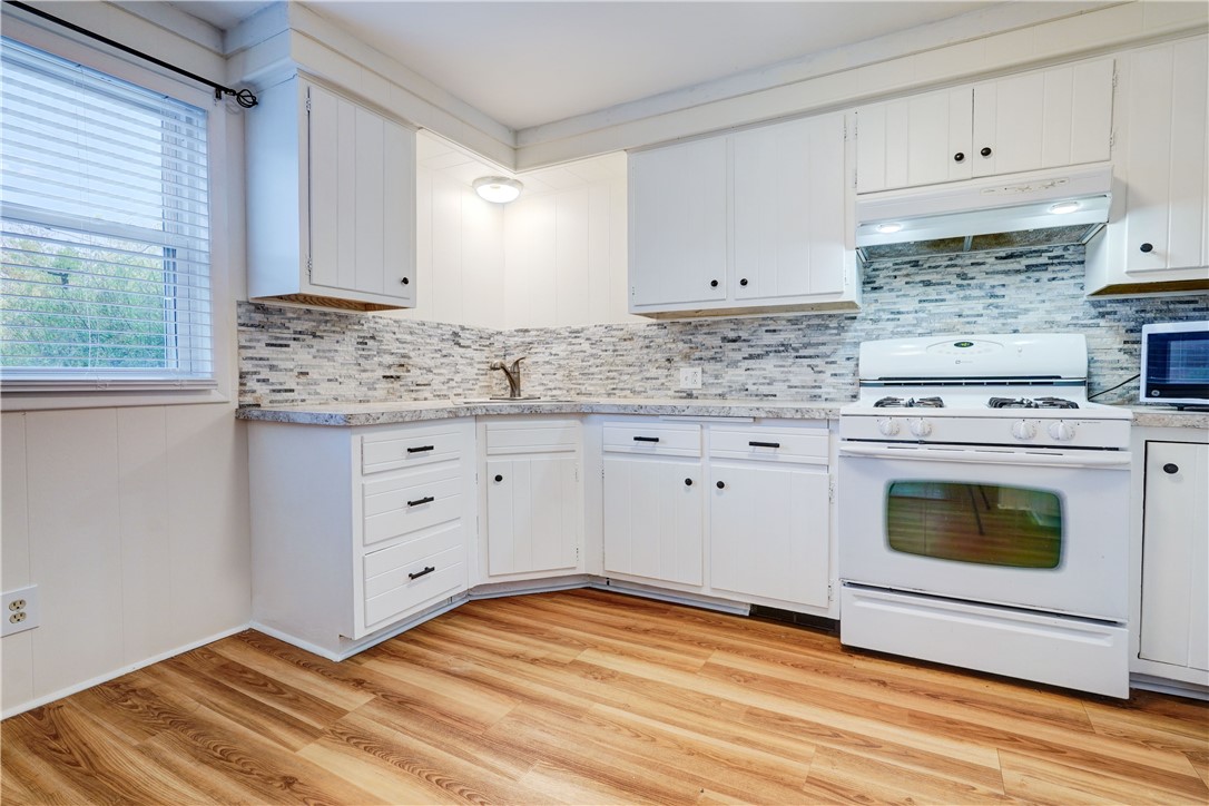 151 Hampden Road Rochester, NY 14610 - Photo 32 of 40