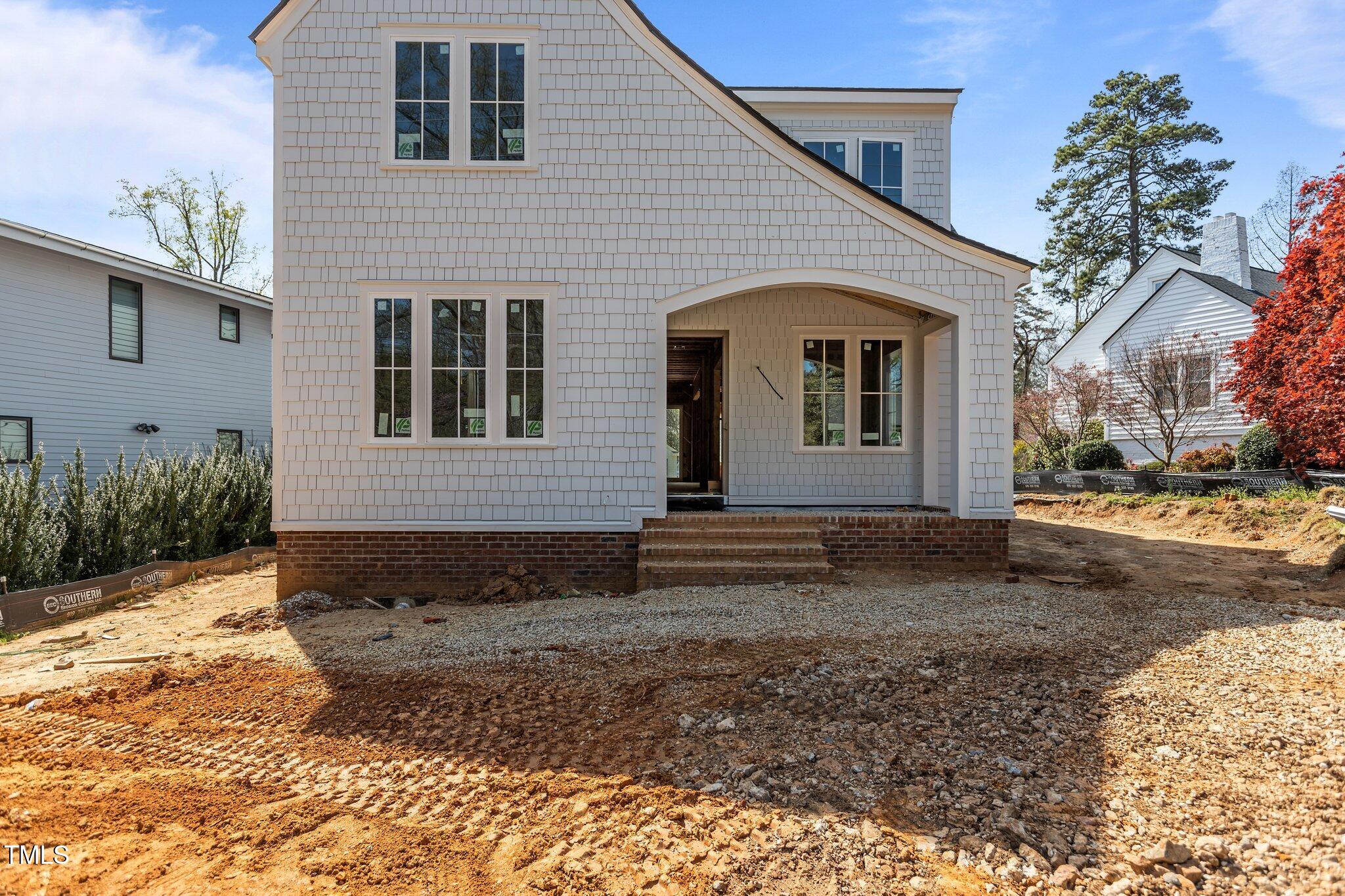 2605 Hazelwood Drive Raleigh, NC 27608 - Photo 4 of 48 4-web-or-mls-2N6A9660