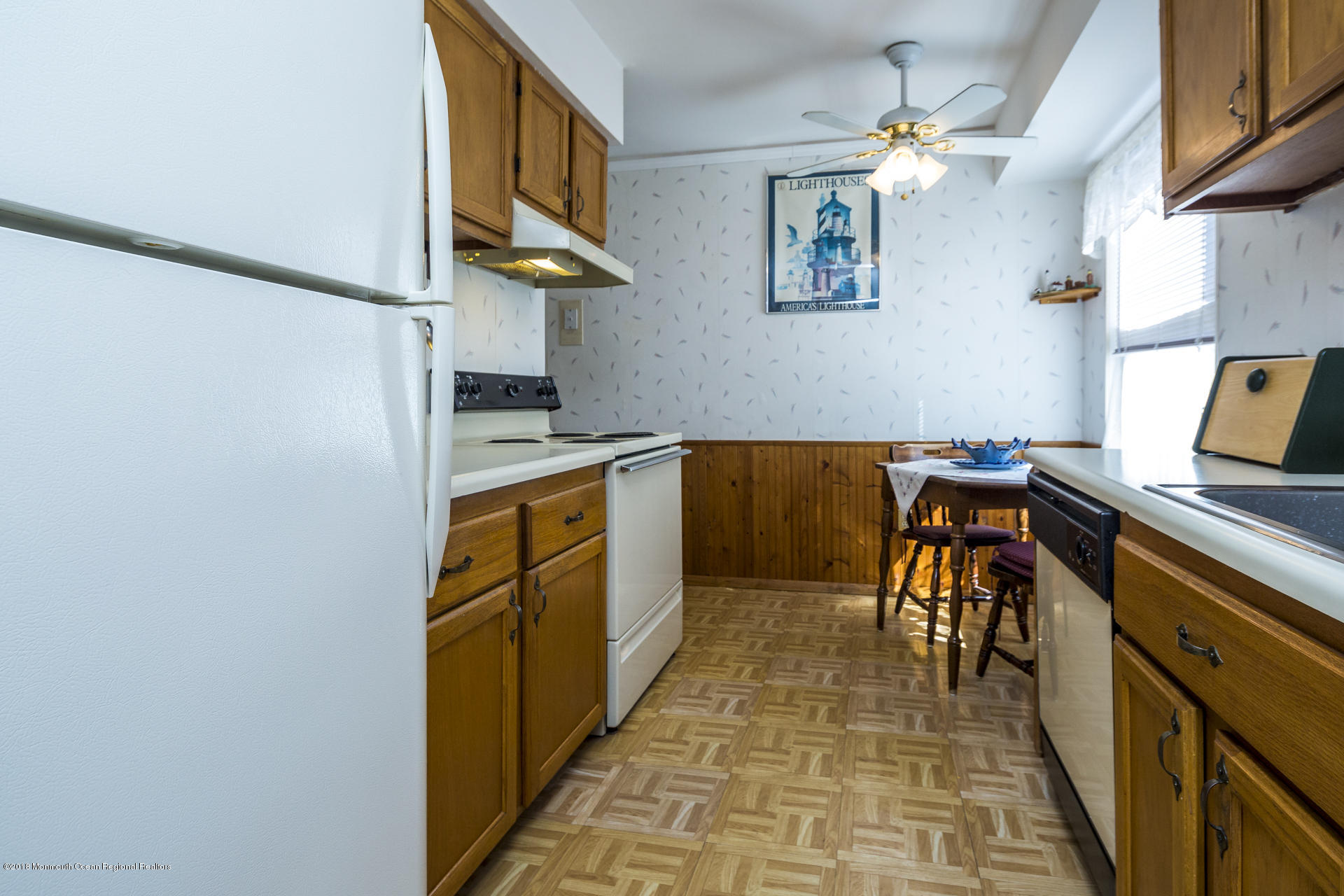 200 Portland Road, Unit E3 Highlands, NJ 07732 - Photo 14 of 26 11_Kitchen-4