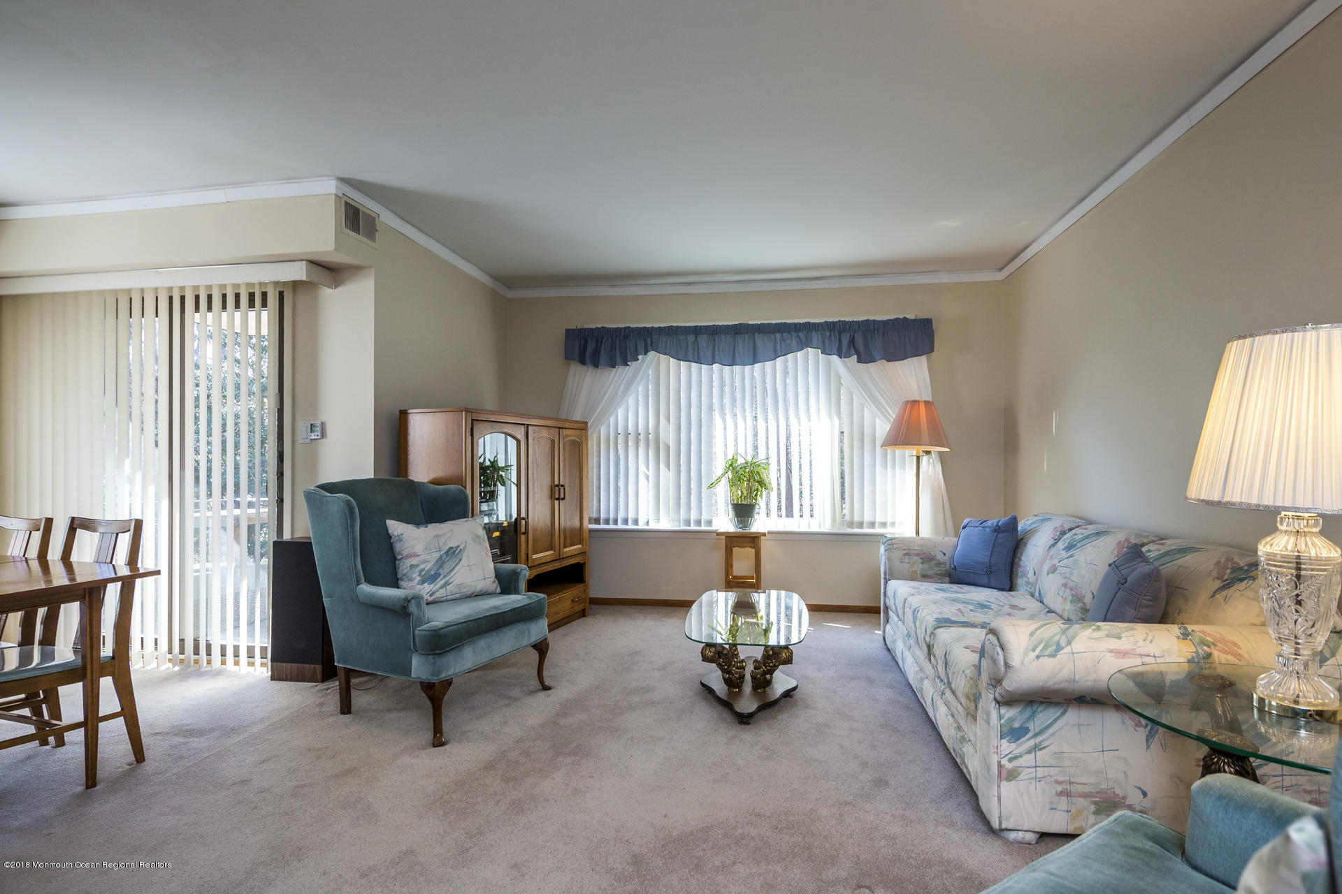 200 Portland Road, Unit E3 Highlands, NJ 07732 - Photo 4 of 26 02_Living Room