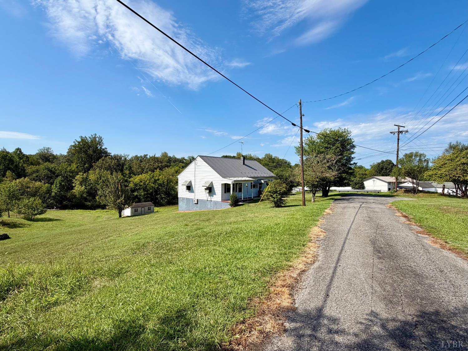 126 Rothwood Road Monroe, VA 24574 - Photo 3 of 26 Gallery Image 3