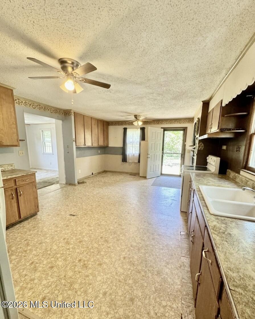 52 Fly Street Coffeeville, MS 38922 - Photo 2 of 24 IMG_7985