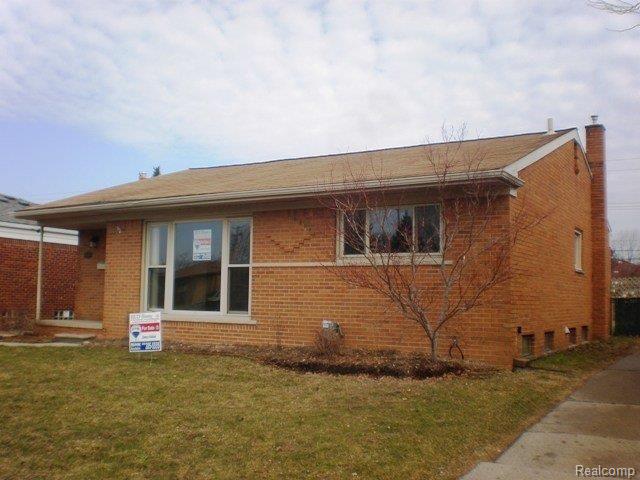 18151 Winsome Road Fraser, MI 48026 - Photo 3 of 7 261-942587 - Front-Right