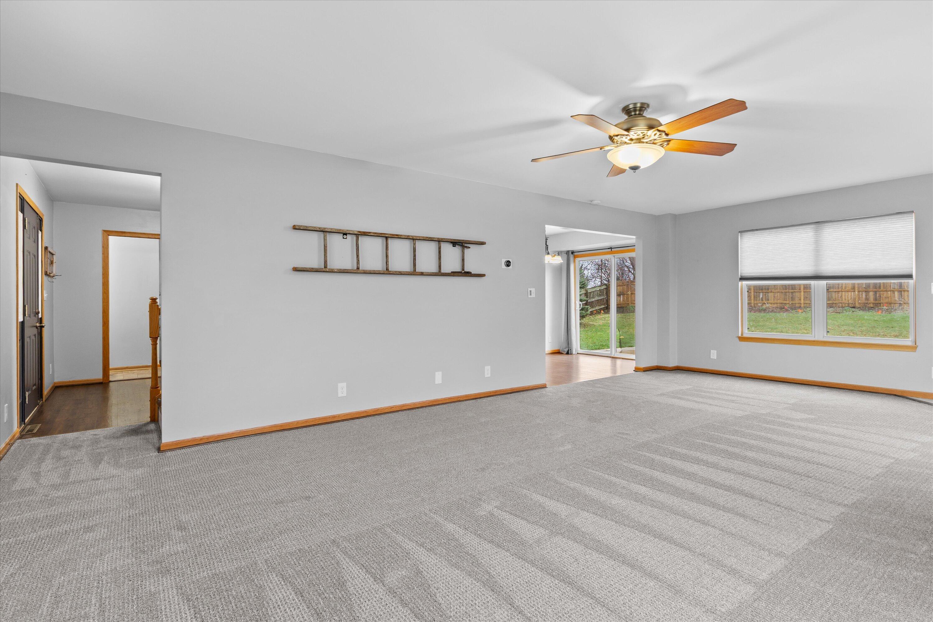 8809 Citadel Terrace Sturtevant, WI 53177 - Photo 24 of 39 Living Room