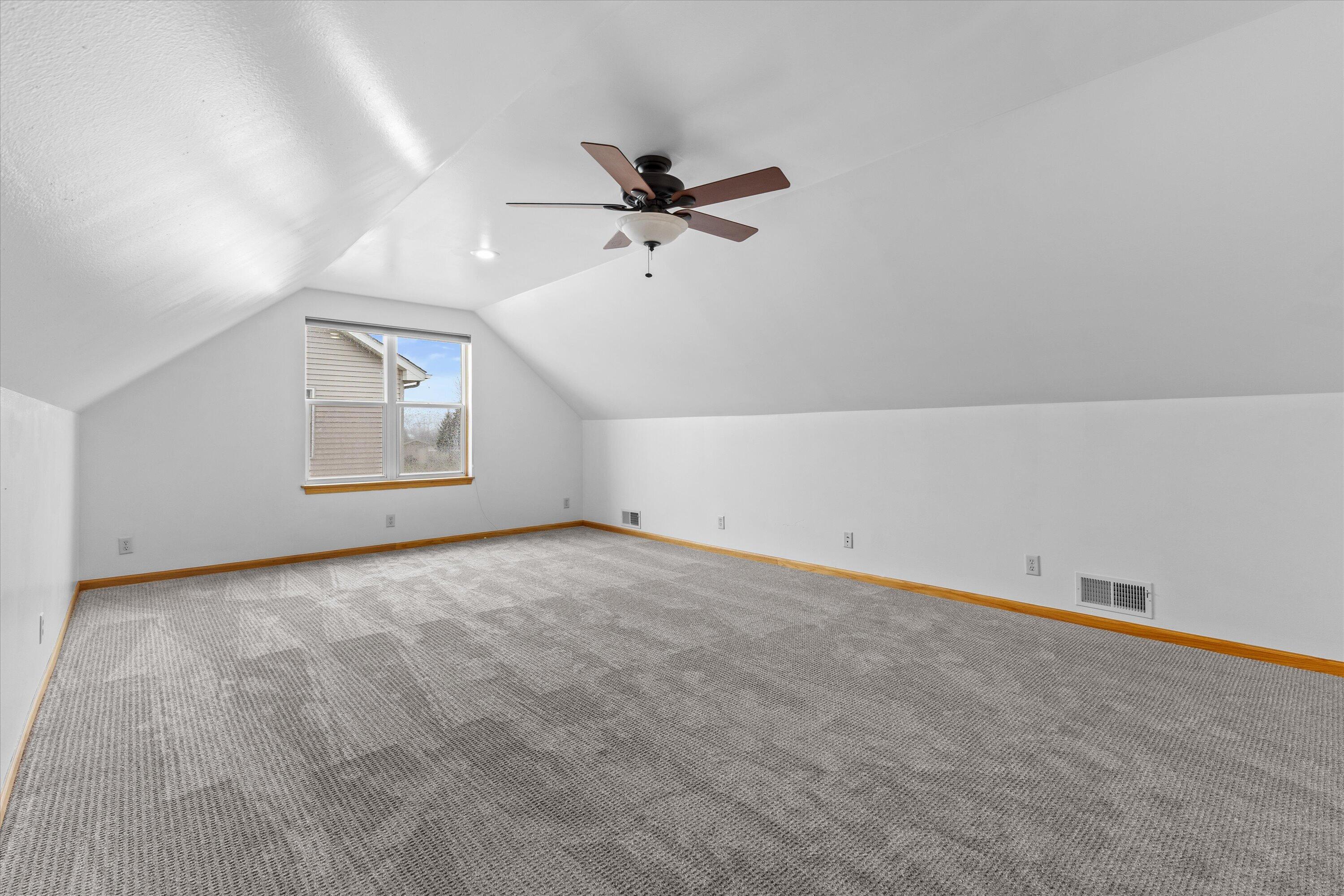 8809 Citadel Terrace Sturtevant, WI 53177 - Photo 37 of 39 09-925A3736