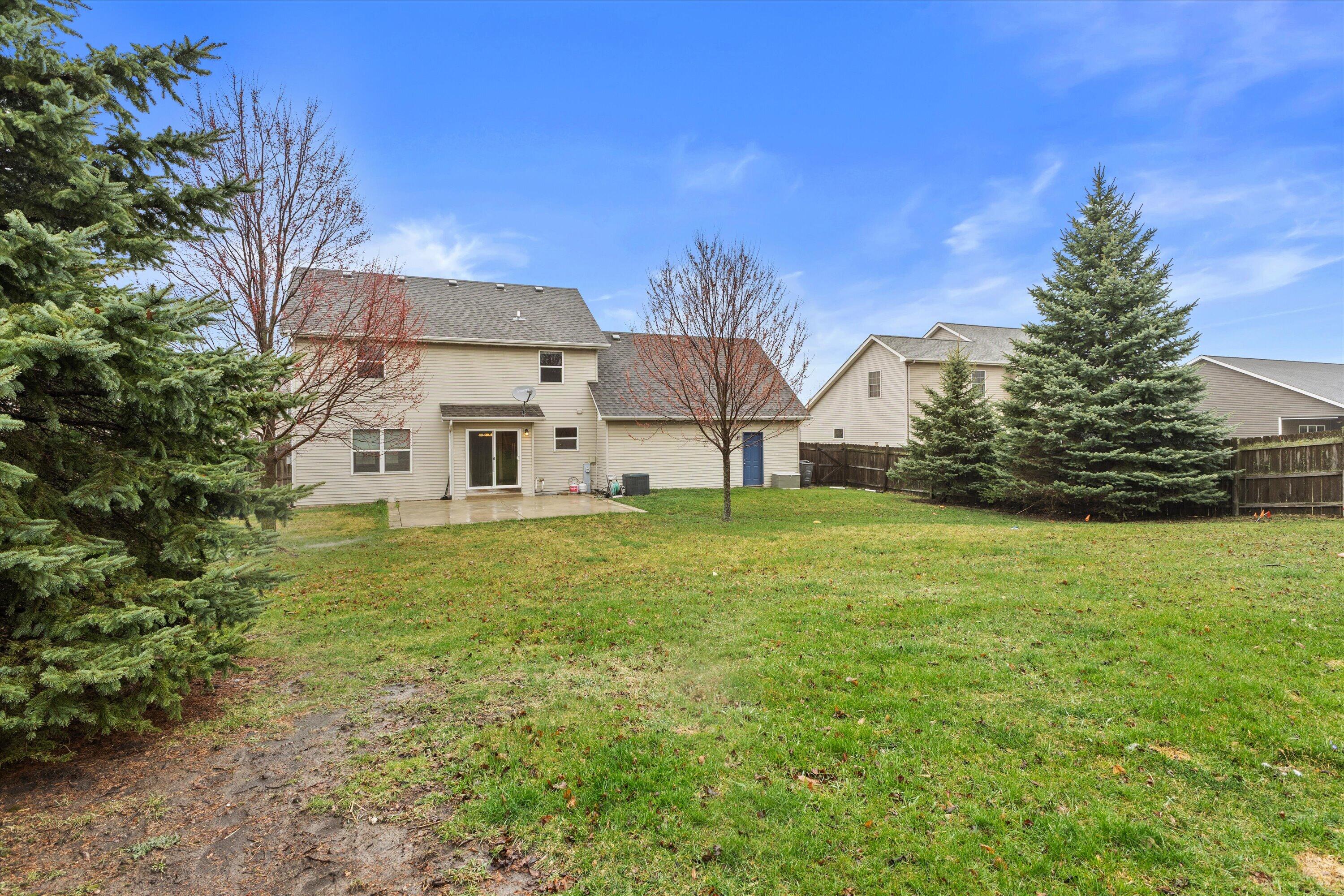 8809 Citadel Terrace Sturtevant, WI 53177 - Photo 7 of 39 04-925A3682