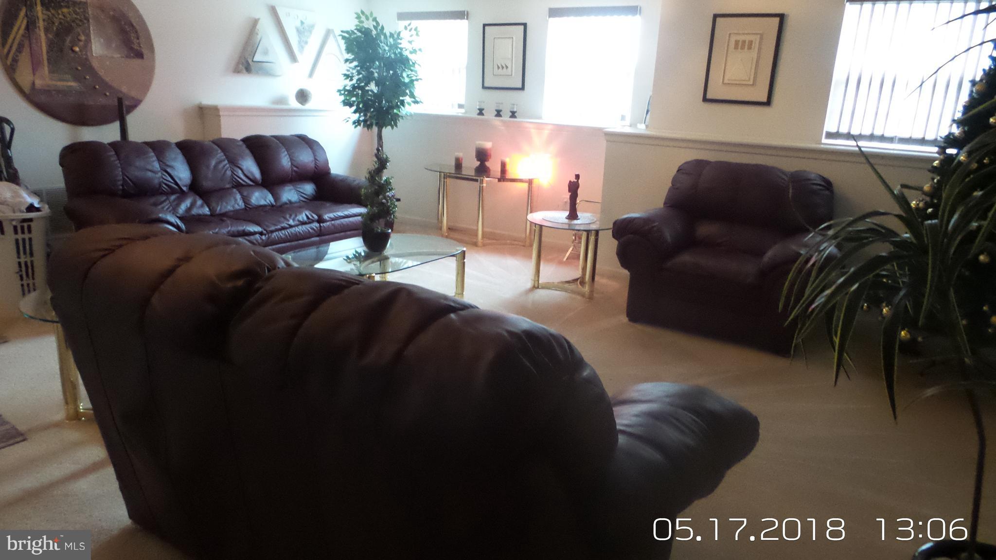 368 Enfield Road Joppa, MD 21085 - Photo 10 of 21 Family Room